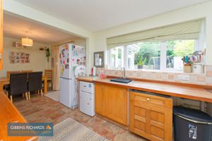 Kitchen/Diner- click for photo gallery